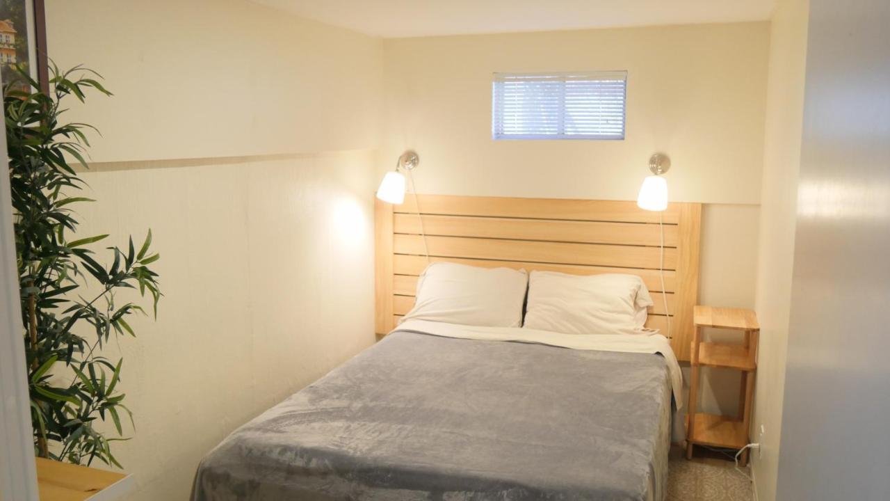 Richview Gardens Apartment Toronto Extérieur photo